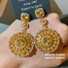 Brilhantes Brincos Redondos em Forma de Flor de Pedra Amarela Crepúsculo, Brincos de Luxo com Temperamento Estilo Palácio, Brincos Leves de Luxo de Alta Qualidade para Mulheres