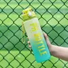 Copo Caneca Degradê Alto Valor de Cor Esportes ao Ar Livre Fitness Copo de Plástico Grande Capacidade Fosco Portátil Copo com Canudo