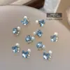 Arte de Uñas Bola de Diamante con Diamantes Apilados, Tendencia Popular en Línea, Mariposa de Caramelo de Hielo Brillante Azul Claro, Decoraciones de Uñas Cuadradas Gruesas con Diamantes Apilados