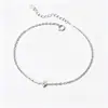Pulsera de Plata de Ley S925 Trébol de Cuatro Hojas de la Suerte con Circonita para Mujer, Estilo Europeo y Americano de Nicho Sencillo y de Moda, Accesorio de Mano Versátil y Elegante