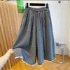 Pantalones de cuadros contrastantes en blanco y negro de pierna ancha, pantalones largos casuales para mujer, verano, ribete de encaje, falda pantalón cropped dulce, fresca y versátil