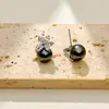 Pendientes de botón de flor y perla versátiles de moda Diseño de nicho Estilo de lujo ligero Pendientes de moda