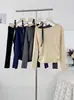 Suéter de Punto Asimétrico Off-Shoulder para Mujer, Nuevo Estilo Otoño, Elegante Ajuste Delgado, Suéter de Tendencia con Abertura Irregular y Fruncido