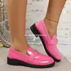 Estilos Nuevos Transfronterizos Europeos y Americanos Primavera y Otoño Transfronterizo 2026 Estilo Británico Zapatos Mocasines de Tacón Grueso para Mujer Comercio Exterior Bajos Pequeños Venta al por Mayor Tallas Grandes