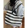 Bolsa de palha simples de grande capacidade, bolsa de ombro feminina, nova bolsa tote listrada feminina de verão 2026 atacado