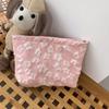 Bolsa de Maquiagem Feminina Grande Capacidade Portátil Sensorial de Alto Nível Bolsa de Armazenamento de Flores Popular na Internet Estilo Ins Bolsa de Armazenamento Bolsa de Higiene Pessoal