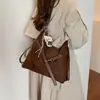 Bolso de Viaje de Gran Capacidad de Moda Otoño/Invierno Mochila de Gamuza de Tres Vías 2026 Nuevo Bolso de Hombro Único Cruzado Retro de Moda
