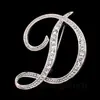Broche de alfabeto inglês cravejado de diamantes desejo explosões de comércio exterior broche de metal versátil emblema masculino pino de lapela fivela Pino Pino
