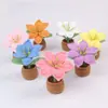 Plantas de lirio en maceta de punto de ganchillo hechas a mano, flores artificiales tejidas, adornos de flores de hilo al por mayor