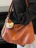 Bolsa de Moda com Aparência Sofisticada Feminina 2025 Nova Bolsa de Ombro Grande Capacidade Bolsa Transversal Fashion Bolsa Dumpling para o Dia a Dia