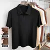 Camiseta de Manga Corta para Hombre de Punto con Cuello Festoneado 2026 Nuevo Estilo de Verano Seda de Hielo Fresca Transpirable Color Sólido Camiseta de Manga Corta para Hombre