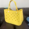 Bolso de playa DIY de moda con agujeros EVA nuevo impermeable para exteriores de gran capacidad bolso de hombro bolsa de red roja