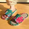 Pantuflas de Lino con Flores Grandes del Noreste