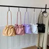 Bolsa Saco de Couro de Alta Qualidade Estilo Coreano para Mulheres, Novo Modelo Primavera 2026, Bolsa de Ombro ou Axila Cor Sólida, Bolsa de Mão, Bolsa de Nicho para o Dia a Dia