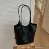 Bolsa Feminina Textura Trançada Retrô Nova Coleção Outono 2026 Estilosa Versátil Bolsa Tote Toque de Luxo Grande Capacidade Bolsa de Ombro
