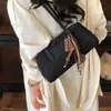 Bolso de mano sencillo, gamuza, estilo coreano de otoño, bolso de axila, vintage, elegante, versátil, diseño nuevo, adecuado para ir al trabajo, de mujer, 2026