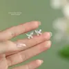 Pendientes de Mariposa Pequeños Frescos y Exquisitos Simples Estilo Coreano de Plata de Ley S999 para Mujer Mini Simples Versátiles Pendientes Incrustados de Circonita