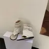 Sandálias de plataforma com tanga para aumentar a altura, sapatos femininos 2026 novo design de verão com fivela de cinto, slip-on, botinhas femininas