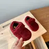 Sapatos de Algodão para Meninas 2025 Inverno Novo Veludo Infantil Sapatos Quentes de Pelo Solado Macio Antiderrapante Sapatinhos de Princesa para Bebê