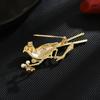 Nova Broche de Flor Estilo Nacional de Alta Qualidade Yan Language Moda Clássico Sobrancelha Feliz Animal Corsage Pin Acessórios para Terno