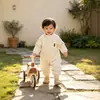 Macacão de bebê estilo coreano com forro de fleece para primavera e outono, roupas para escalar, para sair, moderno e estilo ocidental, roupas de Harbin para recém-nascidos, roupas espessas