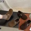 Versión de piel de vaca suela súper suave no cansa los pies zapatos cómodos zapatos de mujer con terciopelo completamente cerrados zapatos Birkenstock mocasines sin cordones zapatos de algodón