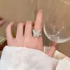 Anillo Popular de Perla con Forma de Corazón Dulce y Versátil Estilo Coreano para Mujer, Anillo Único con Diseño de Mariposa para Dedo Índice