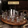 Juego de Copas de Vino Blanco Zodiaco Dispensador de Vino para el Hogar Juego de Vino Chino de Alta Gama 12 Copas Pequeñas Bala Una Copa