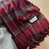 Bufanda Roja a Cuadros con Estrellas de Bayas Estilo Coreano 2026 para Mujer, Bufanda Versátil de Atmósfera Cálida para Otoño e Invierno