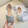 Sapatos de Princesa para Meninas 61 Sapatos de Performance Sapatos Baixos Fechados para Crianças Sandálias para Meninas 2026 Novo Modelo Crianças Maiores Sapatos de Cristal