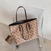 Bolso de mujer de gran capacidad popular de este año, nuevo bolso de hombro de primavera y verano 2024, bolso de mano para todo tipo de combinaciones.