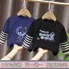 Camiseta Listrada Patchwork de Manga Longa Infantil, Modelo Novo Estiloso e Moderno para Meninos, Algodão Puro, Caimento Solto, Camiseta Base Top para Primavera e Outono