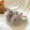 Meia-pantufa fofa e macia com tema de coelhinho, sola grossa e peluda para mulheres, novo estilo outono/inverno 2026, forrada com fleece para aquecimento, adequada para uso interno
