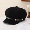 Chapéu Octogonal Retrô Estilo Britânico Outono e Inverno para Mulheres com Fivela de Couro Estilo Coreano Casual Versátil Chapéu de Jovem (Newsboy) com Aba Larga para Afinar o Rosto