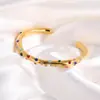 Pulsera de acero de titanio fundición pulsera de cruz de diamante para niñas alto sentido moda europea y americana no se decolora pulsera versátil