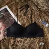 Mini Lunares Escote Invisible Ropa Interior Sin Costuras Mujer Busto Pequeño Push-up Hace que el Busto Parezca Más Grande Separados Correas Finas de Comic Sujetador Grueso