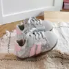 Zapatos Deportivos de Entrenamiento Alemanes para Niños Primavera/Otoño 2026 Niñas Bloque de Color Transpirables Zapatos de Tabla Suela Suave Zapatos Deportivos para Jardín de Infancia Zapatos Casuales Mayoreo