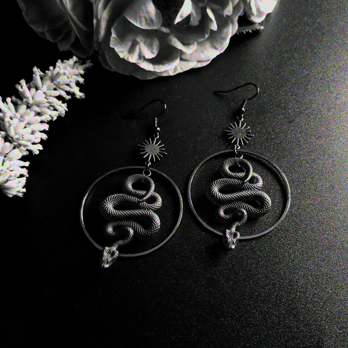 AQ-3872-黑色耳环-黑色蛇