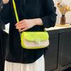 Simples estilo estrangeiro 2025 nova moda primavera e verão este ano popular flip commuter casual bolsa transversal mulheres