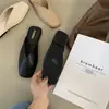 Chinelos Fechados Femininos para Exterior 2026 Novo Verão Meio Chinelo Moda Mules Sandálias Tendência Tendência Ins