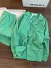 Estilo simples, verde menta, conjunto de pijama listrado para meninas, de manga comprida e perna longa, adequado para primavera e outono, um item de loungewear popular e moderno