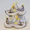 Zapatos Deportivos Infantiles 2026 Primavera y Otoño Nuevo Estilo Malla Transpirable Suela Suave Zapatos de Papá para Niños Zapatos Casuales para Niños Mayores
