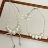 Collar de Cadena de Perlas con Letras Estilo Retro Chanel para Mujer 2025 Nuevo Nicho Elegante Lujo Ligero Sentido del Diseño Cadena para Clavícula