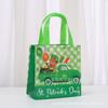 Bolsa Tote de Tecido Não Tecido para Festival Irlandês Transfronteiriço Desenho Animado Criativo Fundo Reforçado Trevo Grama da Sorte Personalizada Impermeável Bolsa para Levar