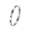 Pulsera Europea y Americana para Hombre y Mujer de Acero de Titanio Moda No Desvanecible Pulsera Diamante Sencilla Moda Temperamento Joyería Venta al por Mayor Pulsera