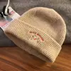 Adorable Gorro de Lana Tejido Bordado de Cachorro para Mujer, Nuevo Estilo Otoño e Invierno 2025, Adelgazante, Versátil, Gorro para Cabeza Grande