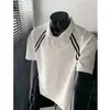 Camisa POLO Masculina de Manga Curta Listrada Preta Verão Estilo Rua Americano Legal Camiseta com Gola Colarinho Quadrada Desconstruída Patchwork Manga de Cinco Pontas