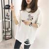 Camiseta de verano D140 de manga corta para mujer, nueva camiseta blanca holgada de manga corta con rotos de estilo coreano, camiseta de mujer de largo medio