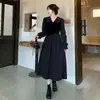 Vestido de manga larga de otoño que adelgaza la hermana gorda estilo Hepburn elegante cintura alta diseño chic sensación falsa vestido midi de dos piezas