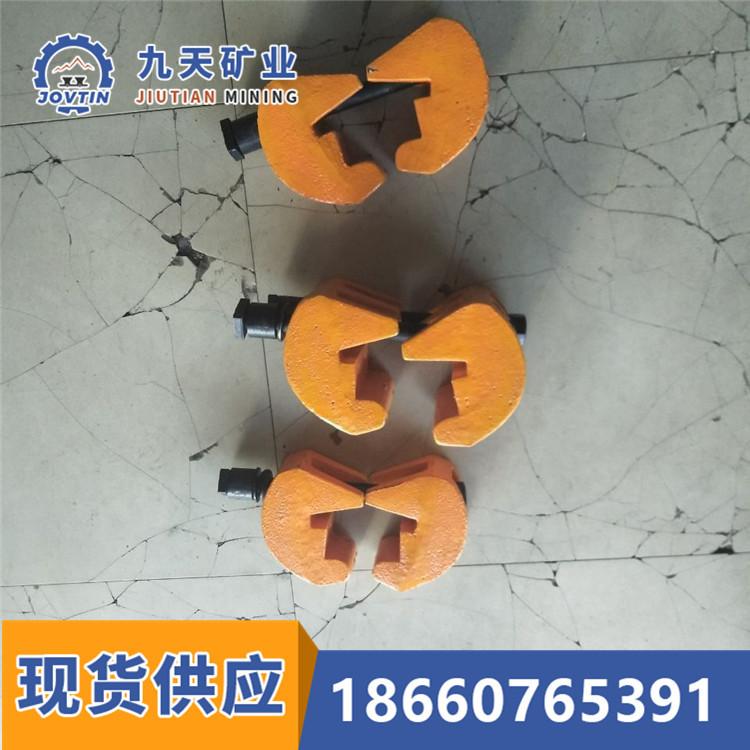 钢轨无孔夹紧装置 (1)